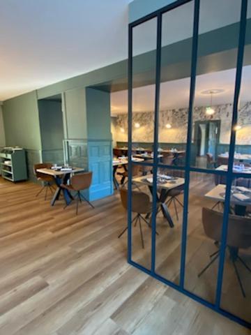 Hotel Le Central Boussac  Luaran gambar