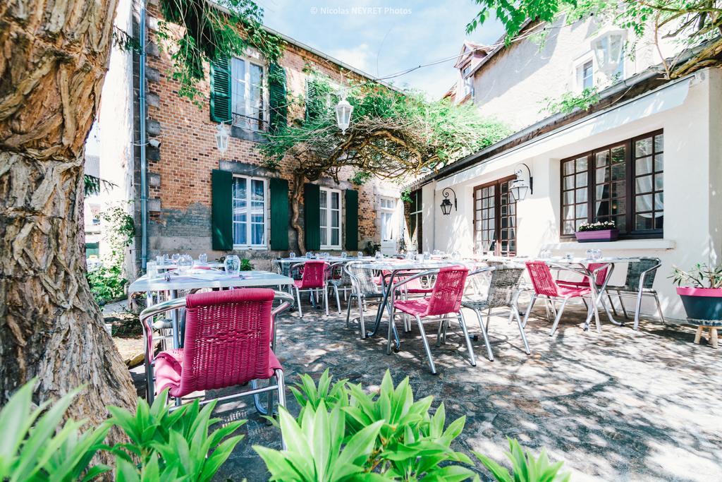 Hotel Le Central Boussac  Luaran gambar
