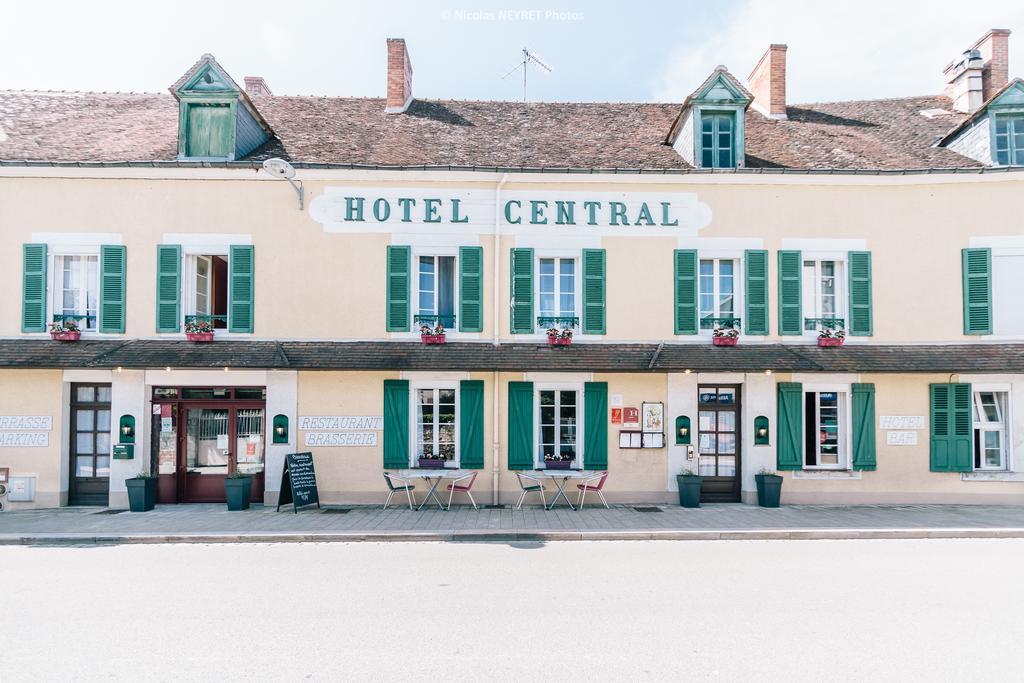 Hotel Le Central Boussac  Luaran gambar