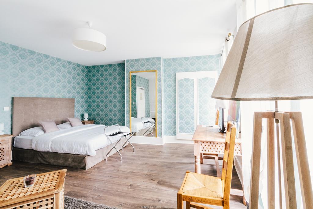 Hotel Le Central Boussac  Luaran gambar